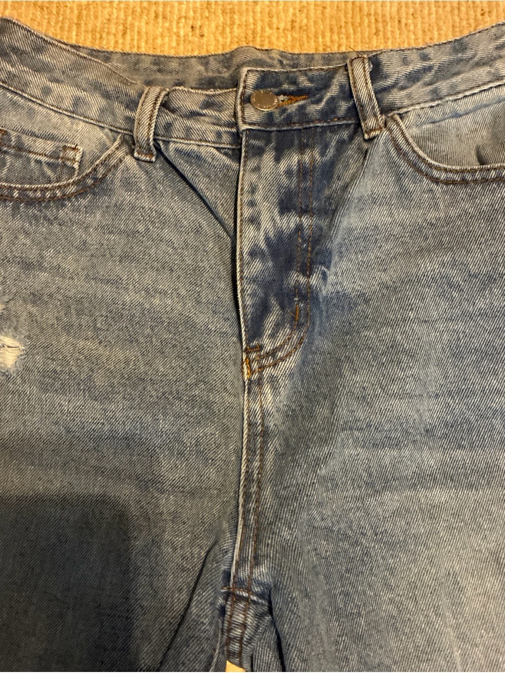 SHEIN Light Blue Denim Jeans with Tag Detail size 4